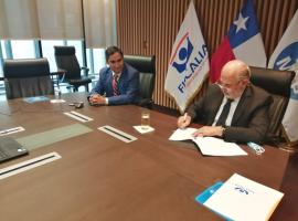 Fiscal Nacional, Jorge Abbott, junto al Director (s) de la Unidad Especializada Anticorrupción de la Fiscalía Nacional.