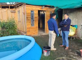 El imputado manipuló el arma hechiza en el interior de esta vivienda.  