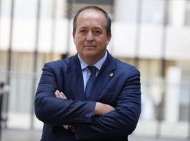 Fiscal Nacional, Ángel Valencia no asumirá las investigaciones a fundaciones.