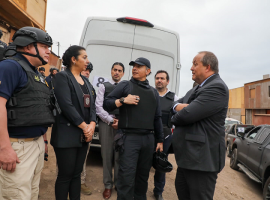 El Fiscal Nacional, Angel Valencia, estuvo presente en el lugar.
