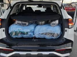 La droga estaba oculta en el portamaletas del vehículo.
