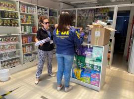 La Fiscalía dirigió las diligencias de entrada y registro en las tres farmacias de propiedad del imputado.