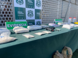 En poder de los detenidos se encontró droga y otros elementos prohibidos.