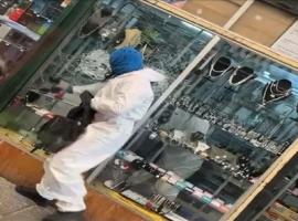 Sujetos robaron joyas avaluadas en 120 millones de pesos.