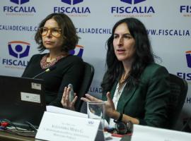 Ana María Morales, gerenta de Estudios y Alejandra Mera, directora de Responsabilidad Penal Adolescente