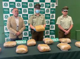 Foto punto de prensa con la droga