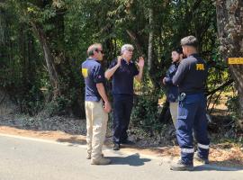 Fiscalía y PDI trabajan en punto de inicio de incendio forestal de Quillón