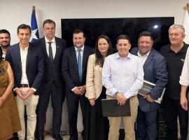 Reunión se realizó en dependencias de la Fiscalía Regional Metropolitana Sur.