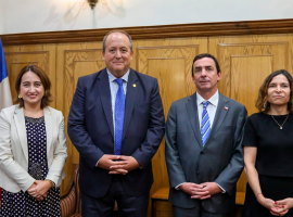 Directora Ejecutiva Nacional, Mónica Naranjo; Fiscal Nacional, Ángel Valencia; ministro de Justicia, Fernando Rabat; gerenta de Estudios de la Fiscalía Nacional, Ana María Morales en la promulgación de la ley.