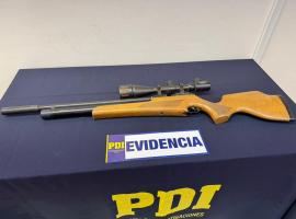 Rifle recuperado en detención de imputado