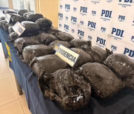 Histórico decomiso: PDI y SAC Aysén desbaratan clan familiar que traficaba cannabis en falsas mudanzas con destino a Coyhaique